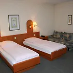 Otel Akzent Hubertus 3*