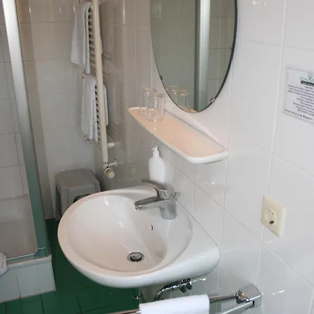 Akzent Hubertus 3*