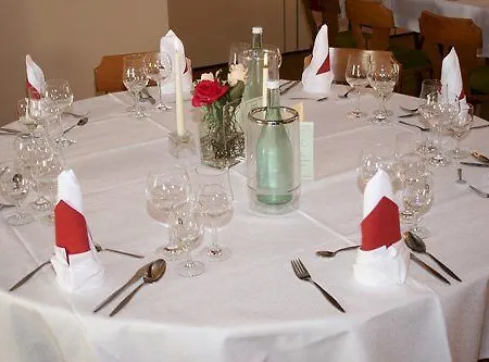 Akzent Hotel Hubertus 3*